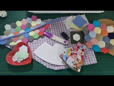 DIY - Vestido e boina para blythe em fuxico Hexágono