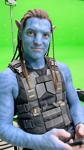 Avatar BTS: Na’vi Performance Capture Acting Session 🎭🔵 #shorts #bts #Avatar Inside the motion-capture studio, a Na’vi performer rehearses dialogue and expressions while the team reviews scene timing on a digital script. Every movement, pause, and emotion is recorded to build the final CGI performance seen on screen. 🎬📲 #AvatarBTS #NaViPerformance #MotionCapture #VFXBTS #FilmMaking #BehindTheScenes #MovieMagic | Behind The Studio