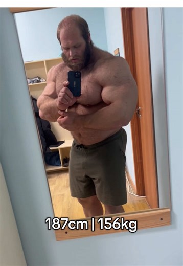I might need a bigger phone… - Code: SMAEV1 for all @BuckedUp supplements! - #bodybuilding #strongman #muscle #gymbro #andreysmaev