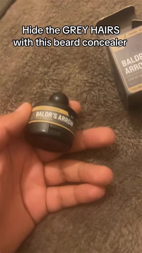 Hide Grey Hairs with Beard Concealer