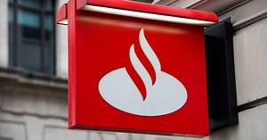 Martin Lewis' MSE shares warning as Santander culls popular savings account