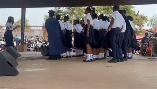 ukweli 100% on Instagram: "Chorale anglaise"