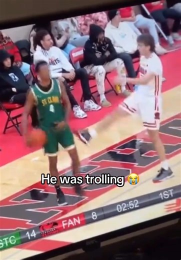 Ref just mad he was fooled 😭 (jacobbtutu /IG) #nba #basketball #sports #fyp #dunk