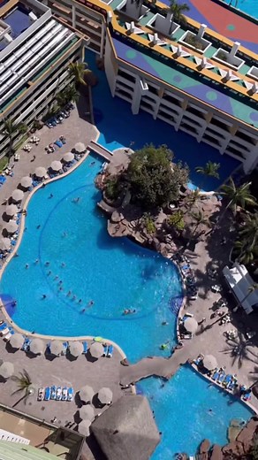 Descubre la alberca más grande de Mazatlán en El Cid Resorts