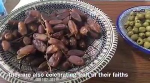 At Unity Day, Hyde Park, Leeds people are being asked to do random acts of kindness and to share fruits of faith. Christian Rev Heston and Muslim cookery writer Rahila Hussain explain. | BBC Leeds