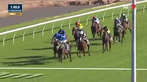 SEVENTEEN! The legend grows as Winx dominates the G1 Queen Elizabeth Stakes at Royal Randwick. | 7HorseRacing