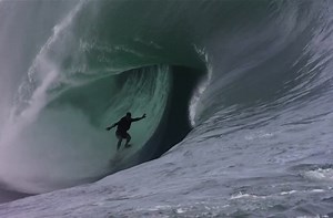 A large wave at Teahupo'o.