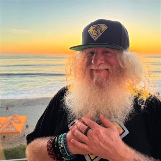 Here’s a peek into what we’ve been doing at the Meditation Nest the past few days. We’ve been practice teaching, sharing our hearts with one another, experienced a beautiful sound healing with @bloomwithrose, held a fire ceremony to release what no longer serves us - oh, and we also went worldwide with a Live Event on Insight Timer! Tomorrow is graduation - and every end is filled with new beginnings. I’m so excited to see all that is to unfold for everyone who has spent this past week meditatin