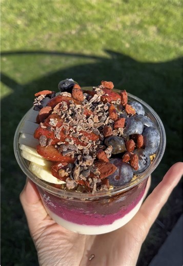The perfect treat @Palmetto Superfoods 🍓🥥🫐 Stonestown Galleria grand opening 1/24! #acai #acaibowl #palmetto