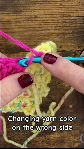 How to change yarn color on the wrong side #colorchange #changing #changingcolors #crocheting