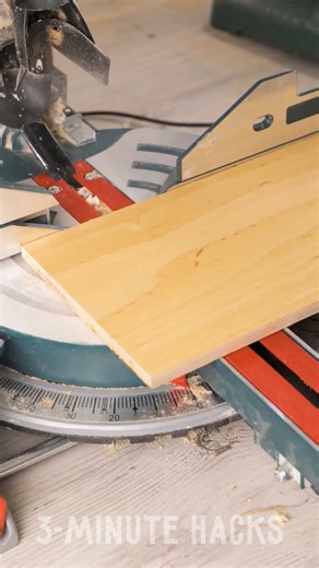 Process of making a leather phone case | 3-Minute Hacks