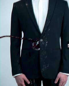 The suit that doesn't stain 💦 Made with USA-grade stain-resistant nanotechnology and 6-way stretch fabric, the xSuit is in a whole new class of its own 👑 Learn More ➡️ xsuit.com/corp | X Suit