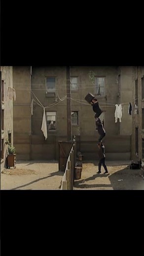 Buster Keaton’s Human Tower Stunt in 1920