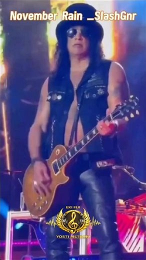 Slash Live – November Rain (Epic Guitar Performance)#slash #gunsnroses #rock #guitar #music