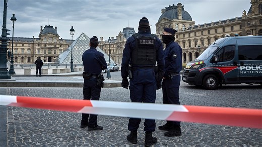 Suspects Arrested in Louvre Heist Are Refusing to Talk, Police Say