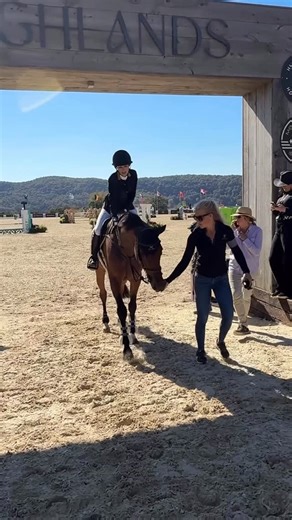 Jessica Springsteen on Instagram: "Day in the Life of a (horse)show girl🙃🧡🐴"