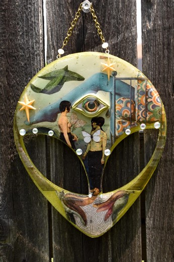 Psychedelic Alien Head Resin Wall Hanging– Vintage Playboy Collage Art – Retro Third Eye – Butterfly & Moth Surreal Object - Etsy