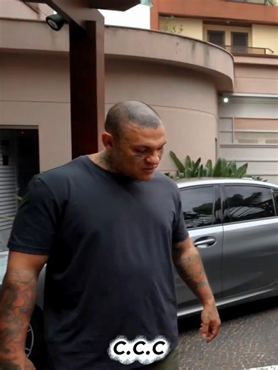 Cariani nao e feliz #renatocariani #toguro #gym #academia #cortes