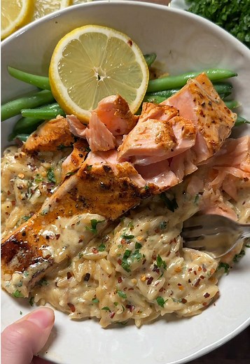 Creamy Garlic Orzo Recipe: One Pan Dinners FTW