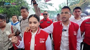 ujan-ujanan bikin romantis. raffi nagita pacarans borong jajanan di malang berduaan. | RANS Entertainment