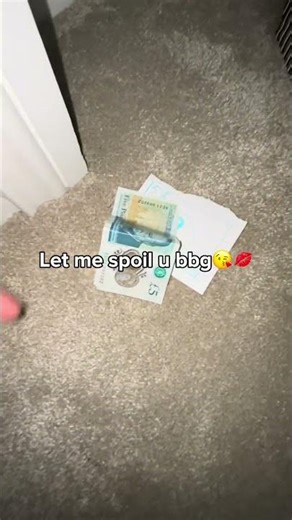 Not book content but idc #rich #bookishchat #booktok