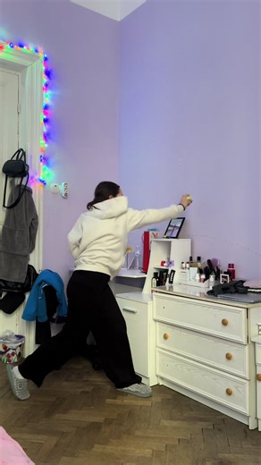 Girls Boxing Practice at Home: Training Tips