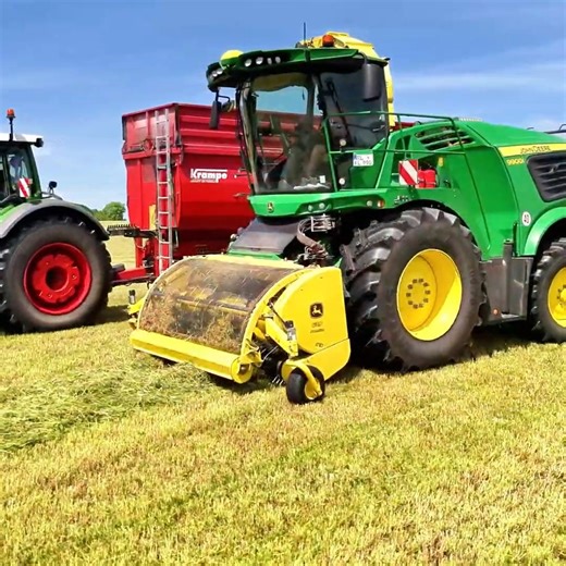 John deere forage harvester is best one #johndeere #reels #farmlife #harvesttime | Big Machines