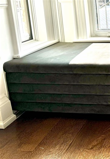 Custom channel bench #stool #reupholstery #alo #interiordesign #customorder #custommade #upholstery #wallpanels #velvet #tuftedpanels #aloupholsteryandinteriors #aloworld #happycustomer #toronto #interior #eglintonwest #foresthill #kingcity #modern #renovation #customdrapes #beforeandafter #vaughan #vaughanupholstery #tuftedbench #wallpanelsinstallation #toronto #sectional #bench #benchcushion