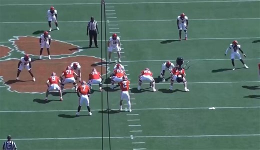 Klubnik was a different calibre of athlete in 2024. Had 463 rushing yards. Mougey said in his pressure that Cade was “playing hurt for much of the year” in ‘25. Here are some examples of him as both a designed runner and scramble situations ⬇️