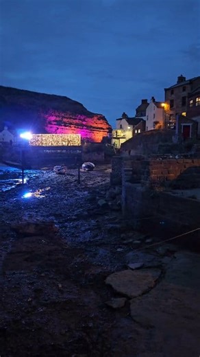 🎨✨ Staithes Festival of Arts & Heritage ✨🎨 The magical fishing village of Staithes is going to be lit up with twinkly fairly lights again on the 13th & 14th September 2025, with a special preview night on the 12th. Explore open studios, pop-up galleries, heritage displays, and creative happenings around every corner. I've been for the past 2 years and thoroughly enjoyed it, it's definitely not to be missed! Save the date and get ready to fall in love with Staithes all over again 💙 Staithes Fe