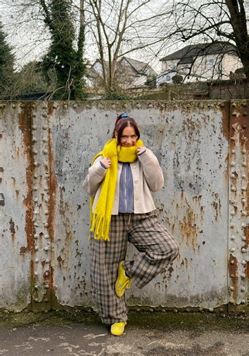 Get dressed with me ✨Valentines day edition ✨❤️💌💕 Trousers: @BERSHKA Tshirt: @And Other Stories Socks: @Pepsi UK Jacket: @Collusion Jacket: COS Scarf: @TuClothing at @Sainsbury’s Shoes: Aloha #getdressedwithme #ootd #outfitoftheday #getreadywithme #dopaminedressing