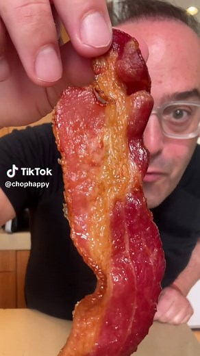Perfectly Crispy Bacon Without the Mess