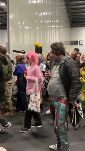 The crowds enter MegaCon Live London 2026 in cosplay