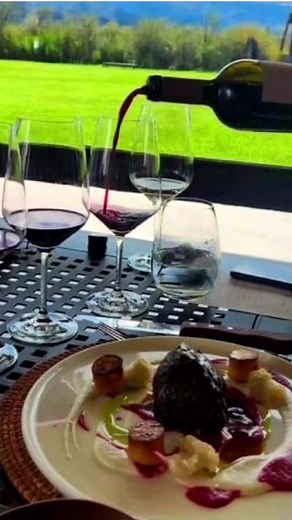 **Mendoza com a Antaris Travel** 🇧🇷✈️🌍 🍇🏞️ Explore as maravilhas de Mendoza! Destino: Mendoza 🍇🏞️ **Descrição do Pacote:** - Aéreo Ida e Volta - 5 noites (Saídas: 02, 09, 16 e 23/07/2024) - Sheraton Mendoza Hotel com café da manhã - Transporte regular Aeroporto/Hotel/Aeroporto - Passeios: City tour; Visita às vinícolas e Fábrica de azeite de oliva **Contate-nos** Link na Bio #mendoza #viagem #turismo #destinosimperdiveis #feriado #bragançapaulista #atibaia #campinas #jundiaí #sãopaulo