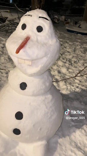 Explore Olaf from Frozen: Movie Clips and Scenes