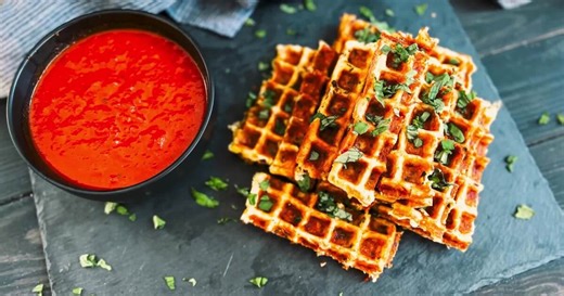 Pizza chaffle recipe
