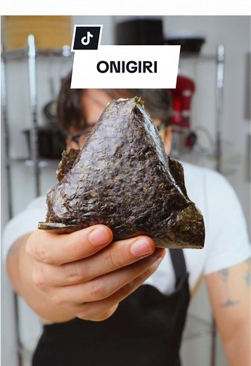 Como Fazer Onigiri de Atum com Arroz Japonês