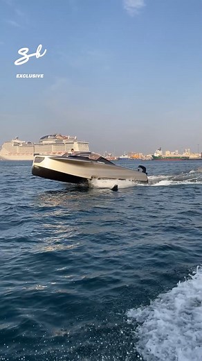 This million dollar yacht can FLY!! 💨😍 #yacht #flying #luxuryliving | Supercar Blondie