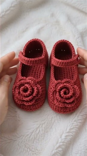 Easy Crochet Baby Shoes Tutorial 🧶 Rose Flower Booties DIY #crochet #crafts #shorts #knitting