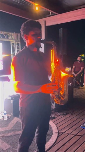 Sax & DJ LIVE WEDDING songs remix show duo London ireland set improvisation at sunset Angra Rj 2026