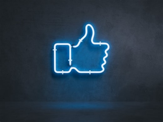After 15 years: Facebook takes Like and comment buttons offline