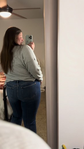 Stylish Plus Size Jeans for a Flattering Fit
