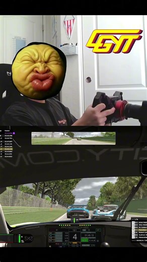 Netcode strikes again! #iracing #overtake #racing #simracing #gt3 #simracer