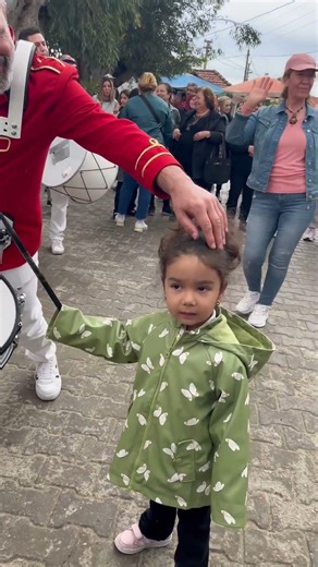 Davul çalışa bakın ya vuruyor bide 😂 #aboneolmayiunutmayin #keşfetbeniöneçıkar #kesfeteyyiz #funny