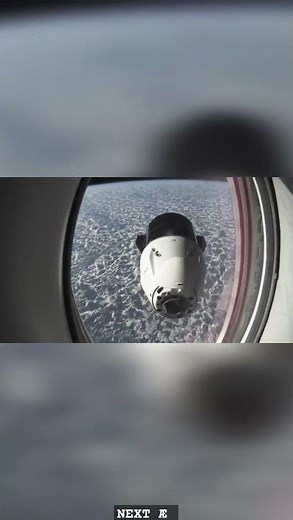 Crew dragon docking to the ISS Credit - ‪@SpaceX‬