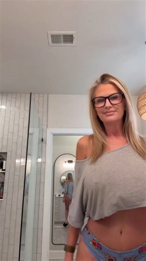 Andi on Instagram: "Infinity mirrors 💙"