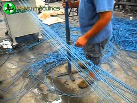 EXTRUSORA DE PLASTICO 120MM (TESTES DIA 24-11-11 - CLIENTE JORGE JERONIMO) - LESSA MAQUINAS.mpg