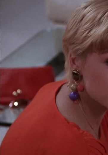 In the Heat of the Night S05:E01 - A Woman Much Admired