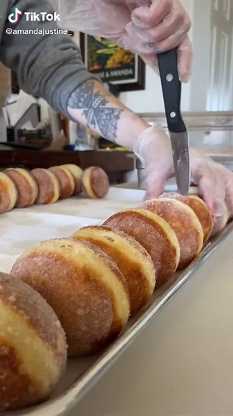 Reply to @shanalarsoninterone filling sourdough doughnuts! #sourdoughnuts #doughnuts