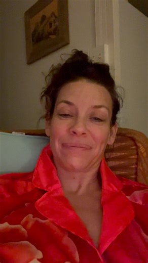 Evangeline Lilly on Instagram: "Verdict's in...I do have brain damage from my tbi. Comforting to know my cognitive decline isn't just peri-menopause, discomforting to know what an uphill battle it will be to try to reverse the deficiencies. Thank you all for always asking, for always caring, and for your continued prayers 🌺 #tbi #concussion #concussionrecovery #braindamage #healing"